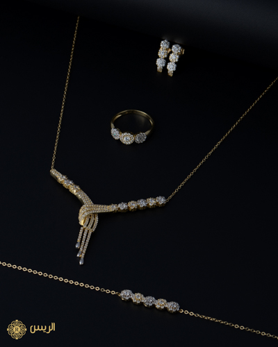 Delicate Full Set Classic Design